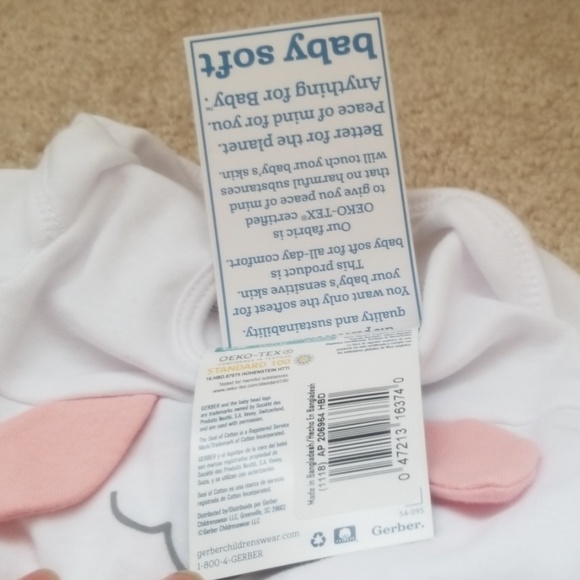 Clothes - Picture 3 of 3